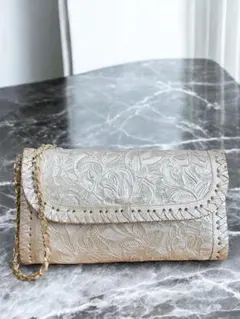 人気✨ GRACE CONTINENTAL チェーンショルダー　バッグ　シルバー