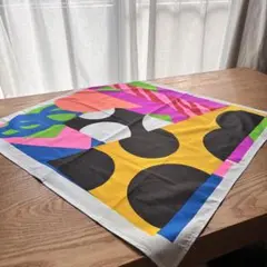 新品 LUSH（ラッシュ） シルクスクリーンプリント のトラップ 風呂敷