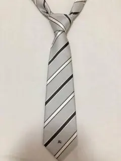 新品未使用꧂ バーバリー ネクタイ 無地 ホース ロゴ スカイブルー