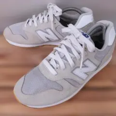 New Balance373グレー白スニーカーUS8.5/26.5cm a193