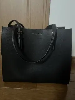 CHARLES & KEITH サンサ クラシックダブルハンドルトートバッグ