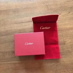 カルティエ 時計 お掃除セットとカルティエの袋