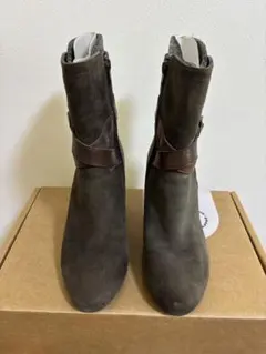 Item thumbnail for item 559412b2-02a9-4bd4-a83a-68d70f424aef