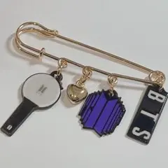 2025年最新】ピンズ・ピンバッジ・缶バッジの人気アイテム - メルカリ