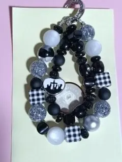 ハンドメイド白黒 ストラップ