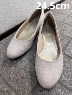 ALETTA ベージュ パンプス 24.5cmのサムネイル
