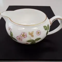 (ちゃこちゃん様専用)ウェッジウッド　ワイルドストロベリー　ミルクポット