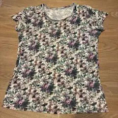 ＢASILE29シルク100% 花柄 半袖 Tシャツ クルーネックのサムネイル