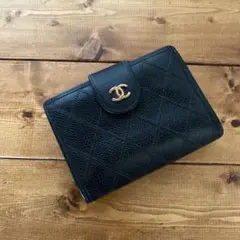 ヴィンテージ　CHANEL がま口　二つ折り財布
