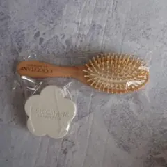 L'OCCITANE スカルプブラシ＆ヘアブラシセットのサムネイル