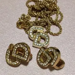 クリスチャン　ディオール　CD　ロゴ　ネックレス　ゴールド