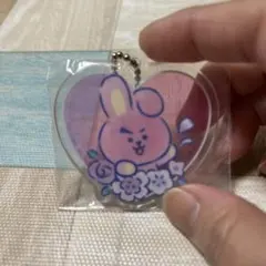 うさぎのハート型キーホルダー