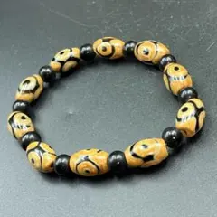 15CMブレスレット　ゴールド￼色瑪瑙虎牙三眼天珠 黑瑪瑙