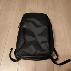 パタゴニア ブラックホール・マイクロMCL 22L 色:ブラック