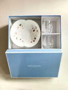 ウェッジウッド　ワイルドストロベリー　ペアグラス