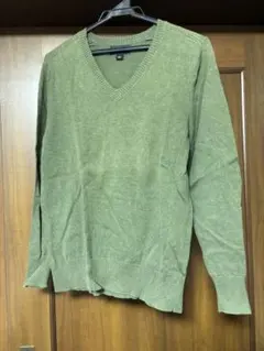 BANANA REPUBLIC オリーブグリーン Vネックニット