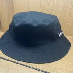 NEW ERA ブラック リバーシブルバケットハット