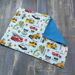 ハンドメイド☆ ランチョンマット ピクセルドットはたらく車 白×スター