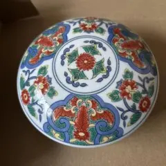 蓋つき椀 色鮮やかな花柄椀