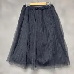 アースミュージック&エコロジー　ダークグレーストライプ チュール フレアスカートのサムネイル