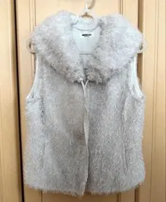 HIROKO BIS フード付きライトグレー ベスト