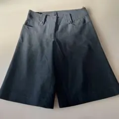 美品　黒のショートパンツ