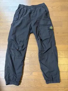STONE ISLAND ブラック カーゴパンツ