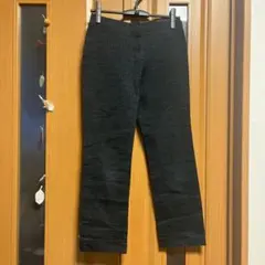 ブラック フレアパンツ エンボス加工