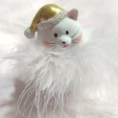 ☆新品☆猫☆ネコ☆ねこ☆クリスマス☆猫の置物☆金色の帽子☆フワフワ☆