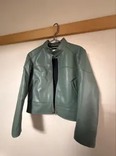 GU 緑色レザージャケット