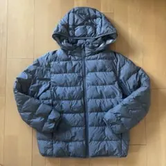 ユニクロ　ライトウォームパデットパーカ　150cm グレー　アウター　キッズ