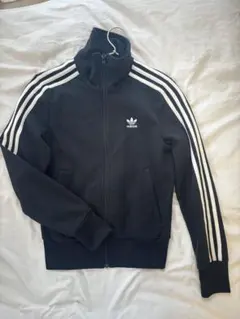 アディダス 黒 立襟 ジャージ トラックジャケット 女性M トラックトップ