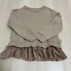 美品　ベルメゾン　サイズ110 フリルつき　トレーナーのサムネイル