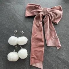 ピンクベルベットリボンゴムとポンポンイヤリング2個セット