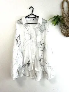 お洒落デザイン！ブラウスシャツ！のサムネイル