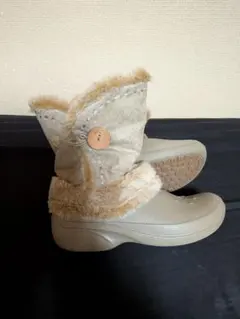 クロックス　ベージュ ブーツ