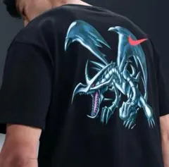 【新品未使用】NIKE ナイキ　遊戯王　Tシャツ　半袖　黒　US M 袋入り 新品未使用】NIKE ナイキ 遊戯王 Tシャツ 半袖 黒 US M 袋入り