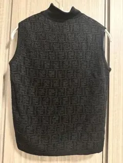 FENDI フェンディ ズッカ柄 ノースリーブ黒ラメニット