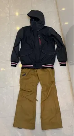 BILLABONG ビラボン　上下セット　スノーボードウェアM パンツLサイズ