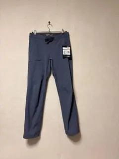 Item thumbnail for item 78dcc390-5e93-4f1e-affa-b2d3196c9109