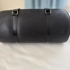 Louis Vuitton エピレザー ブラック ハンドバッグ