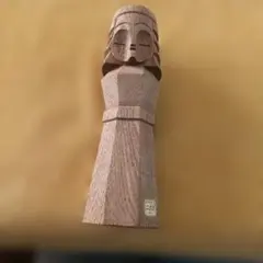 ニポポ 木彫り人形