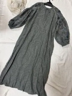 random tulle layered iris pleats OP オリーブ - メルカリ