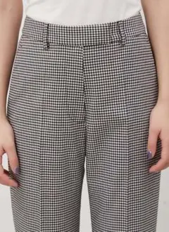 ミラオーウェン　後ろゴムセンタープレステーパードパンツ