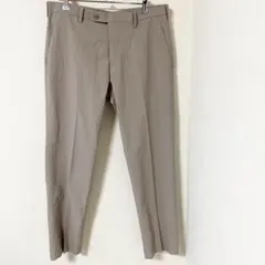 【ユニクロ】感動パンツ ウルトラライト スラックスパンツ ビジネス 82