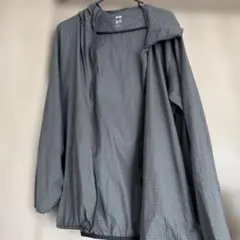 UNIQLO ポケッタブルパーカー