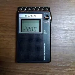 ソニー ICF-W27 手回し充電式ラジオケース割れあり - メルカリ