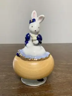 ウサギのフィギュア付き木製オルゴール ANNY WOOD オルゴール うさぎ 木製 陶器 Congratulation｜Yahoo!フリマ