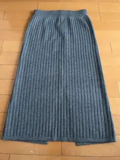 グレー リブ編み タイトスカート 後スリット　膝下　ニット