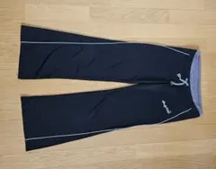 ストレッチ素材 黒ジャージパンツ